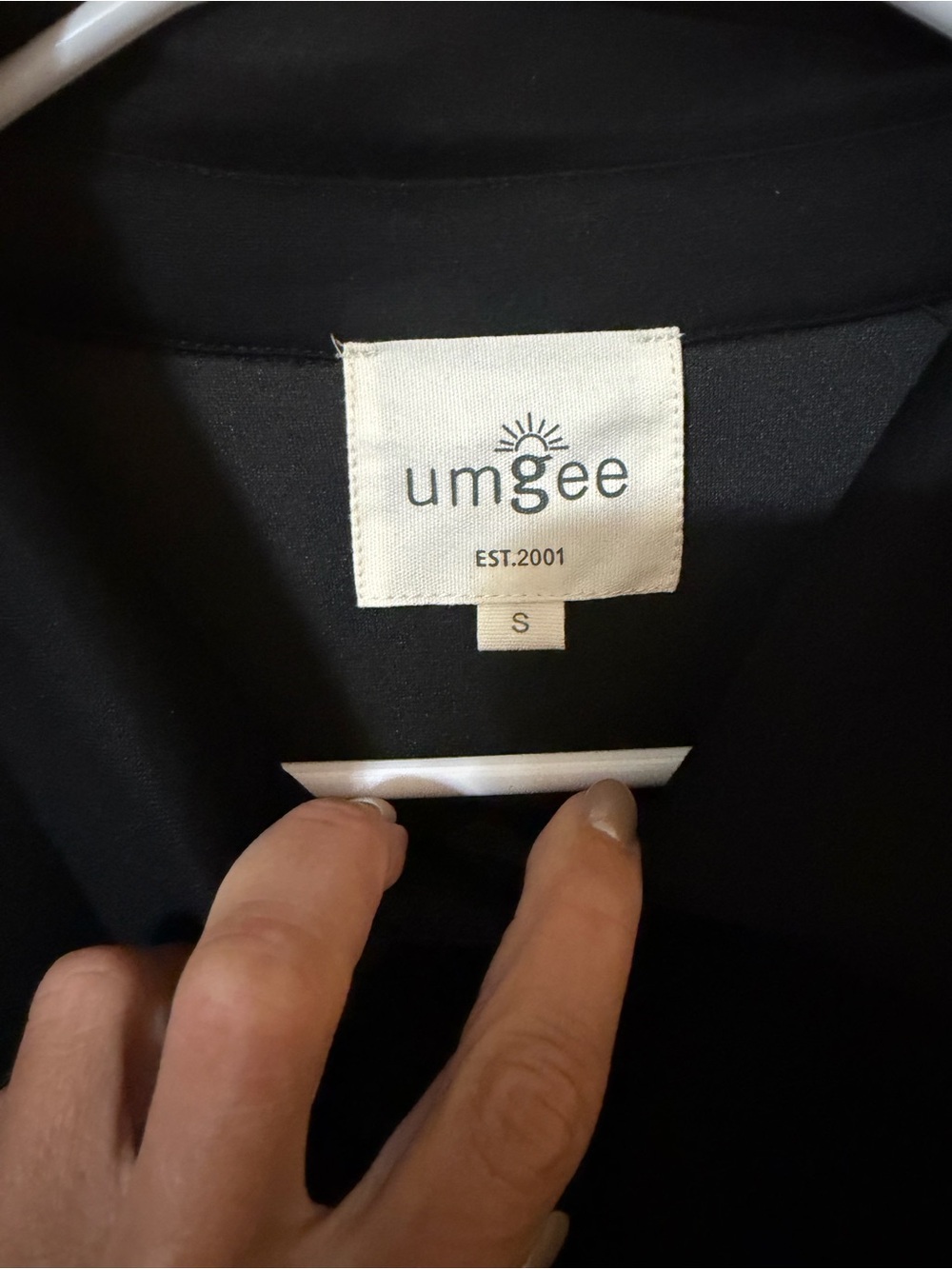 Umgee Black Collared Button Front Romper Size Small Short Sleeve Oversized - Picture 2 of 4